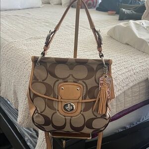 Vintgage Coach Tan and Brown Shoulder Bag.
